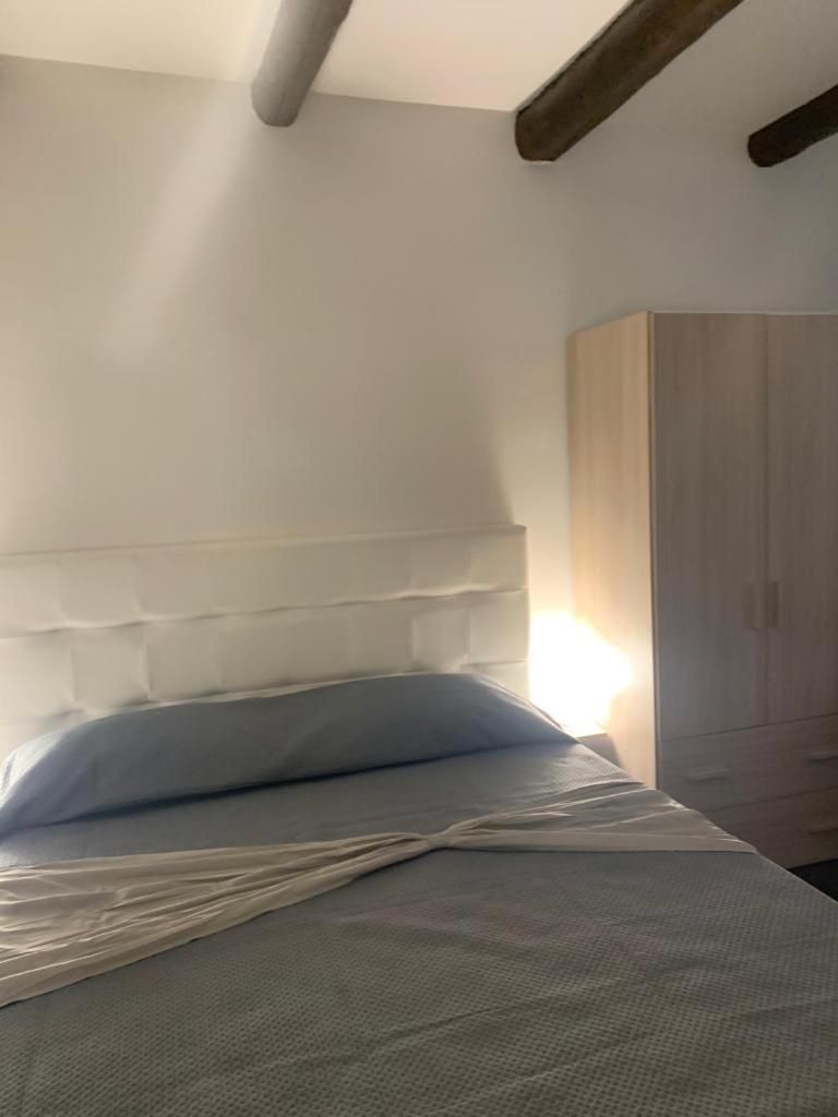 Viky House Chiaia Apartment Наполи Екстериор снимка