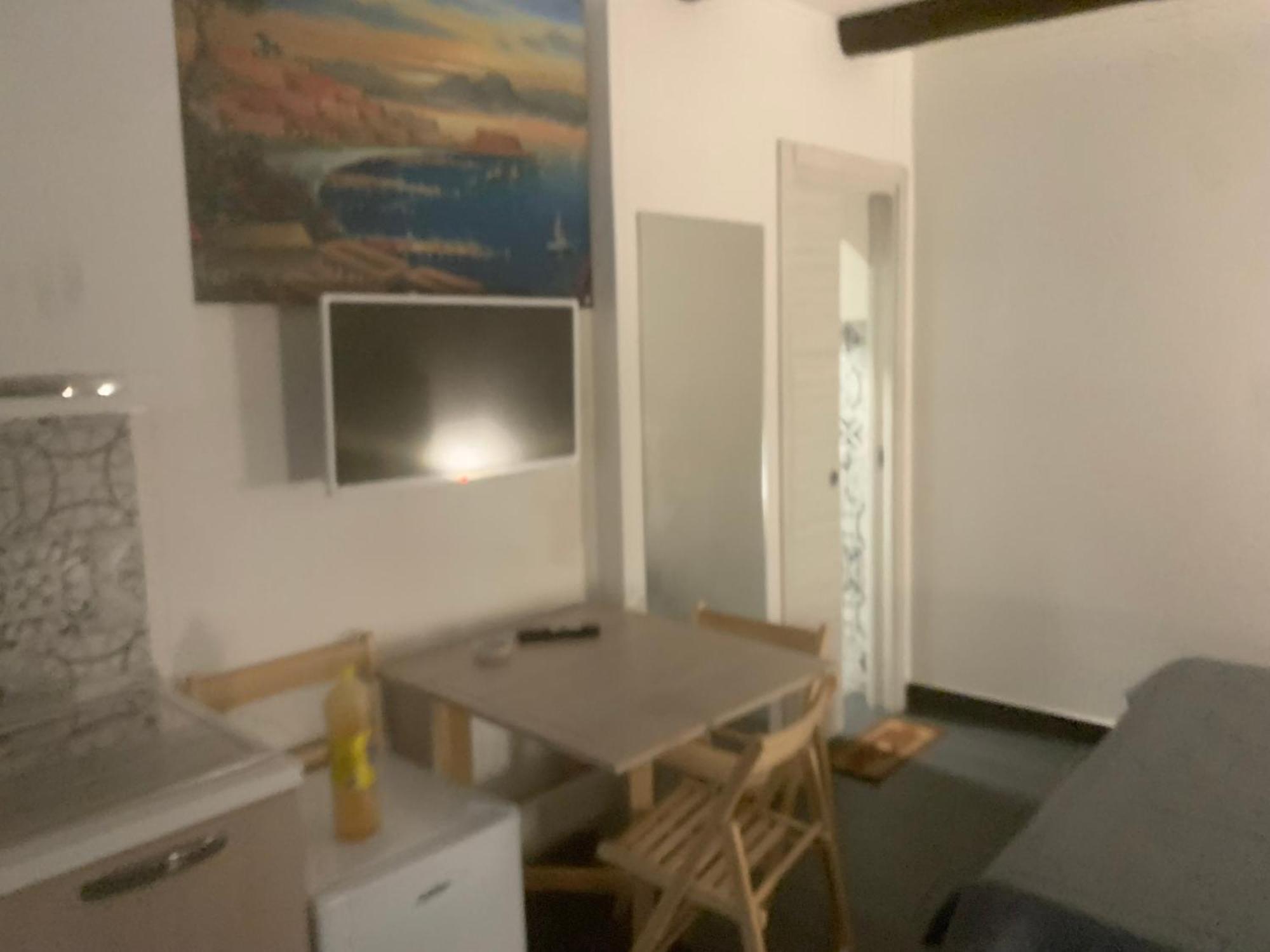 Viky House Chiaia Apartment Наполи Екстериор снимка