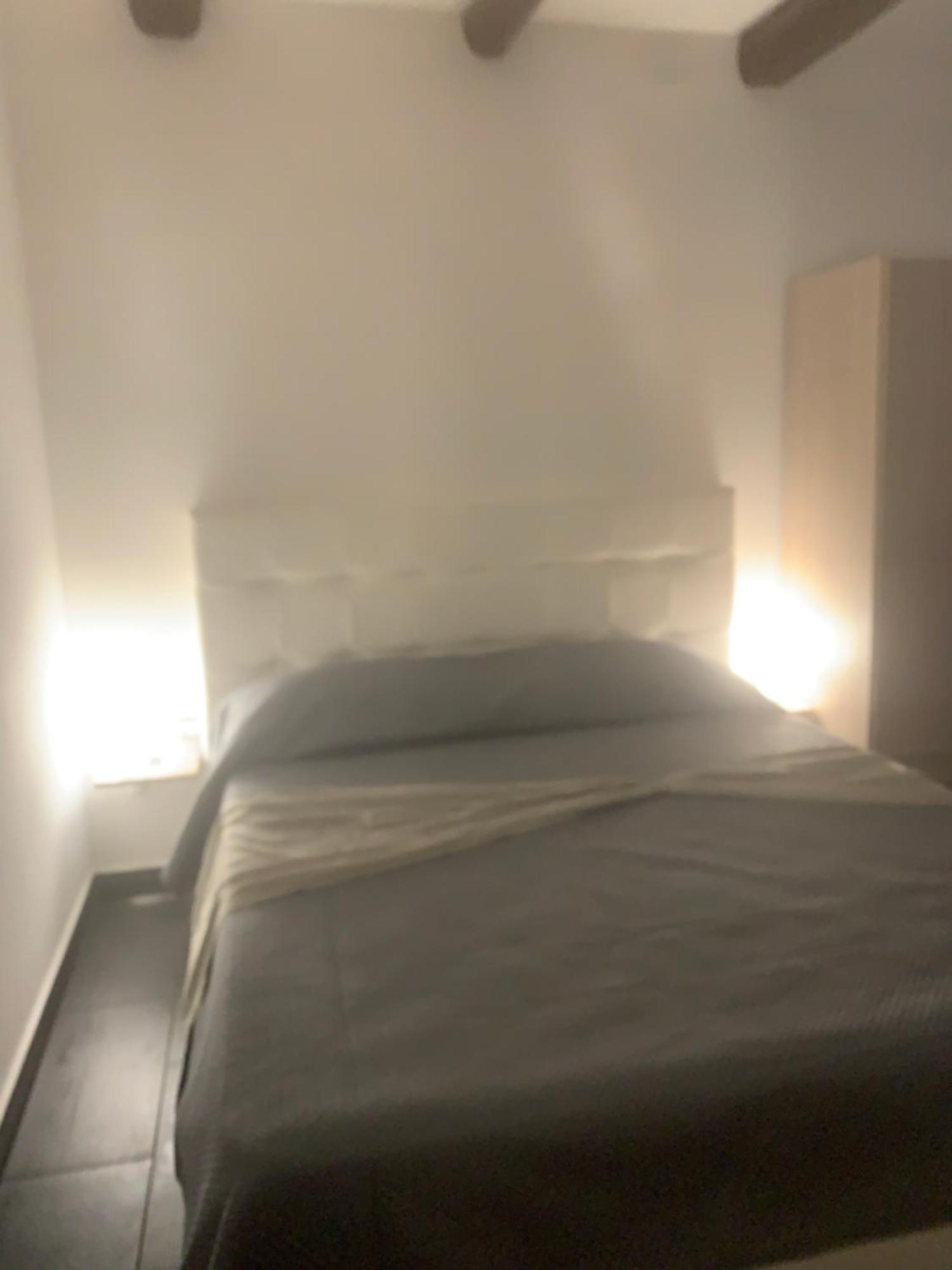 Viky House Chiaia Apartment Наполи Екстериор снимка